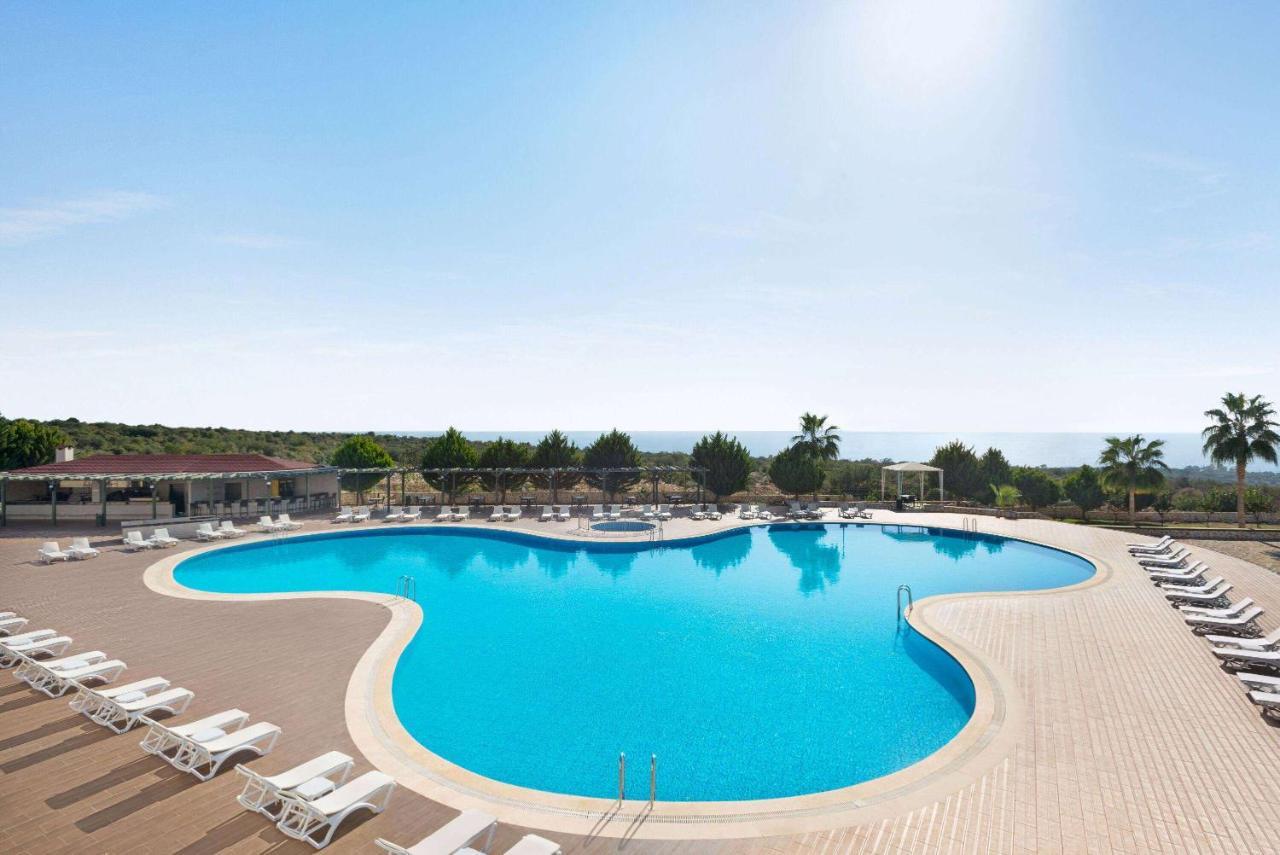 Ramada Resort By Wyndham Kızkalesi Eksteriør billede