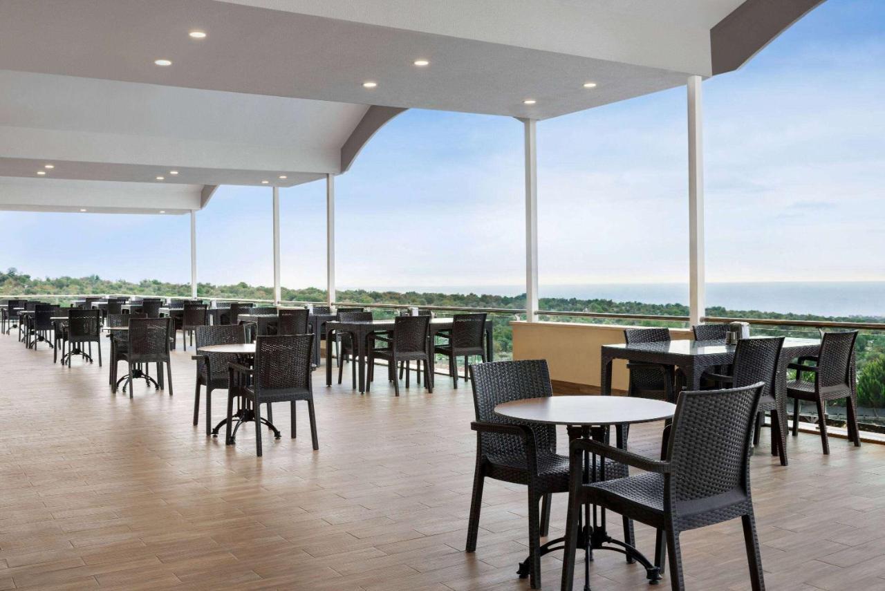 Ramada Resort By Wyndham Kızkalesi Eksteriør billede