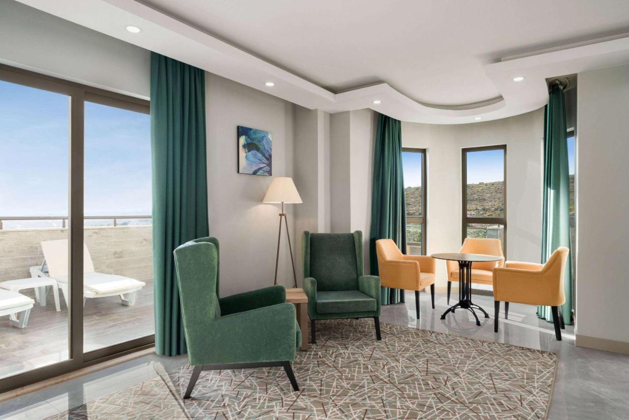 Ramada Resort By Wyndham Kızkalesi Eksteriør billede