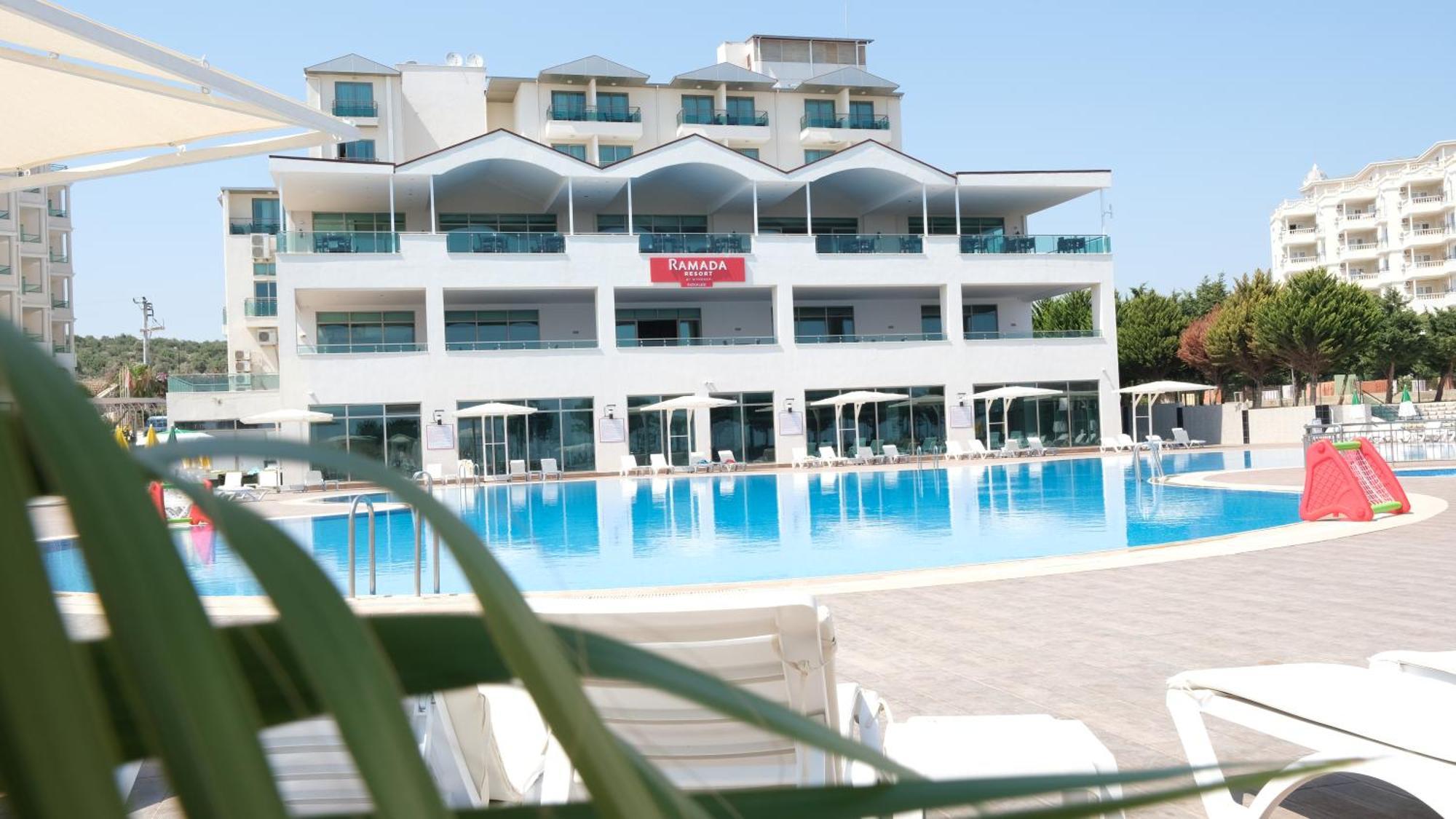 Ramada Resort By Wyndham Kızkalesi Eksteriør billede