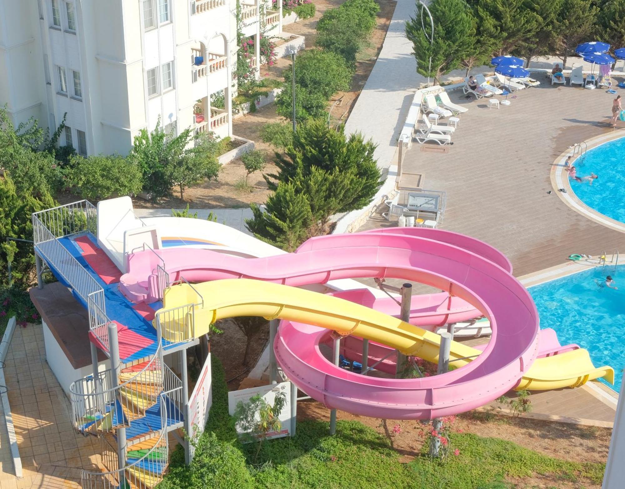 Ramada Resort By Wyndham Kızkalesi Eksteriør billede